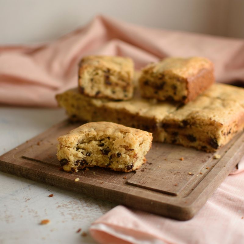 Saffraan-gezouten abrikoos Blondies