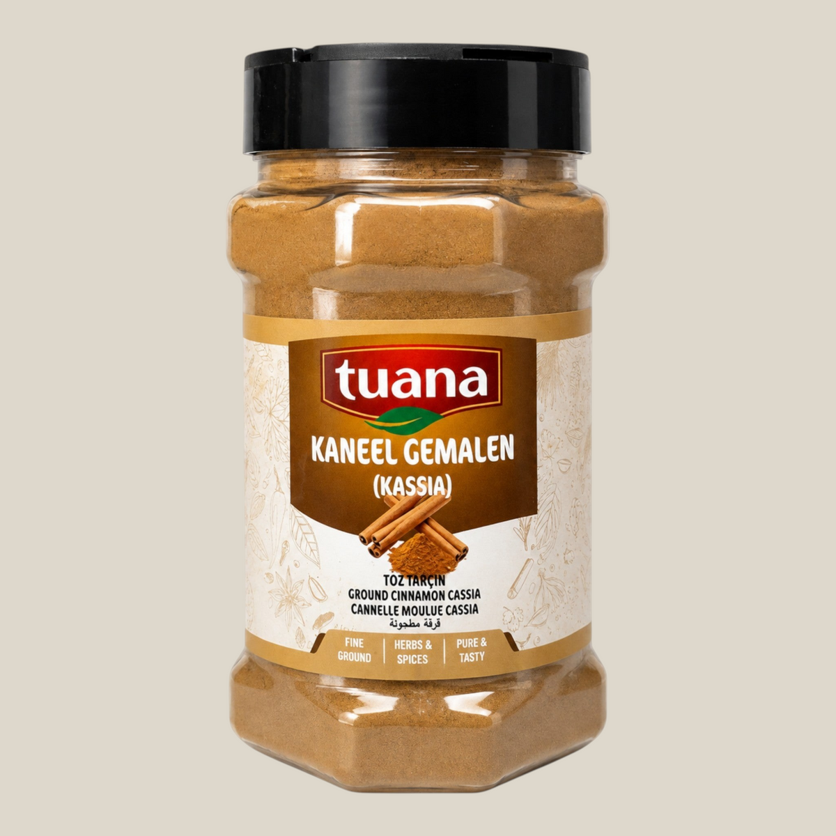 TuanaShop BV kaneel poeder cassia in een doorzichtige kruidenpot met zwart deksel voor bakken en koken