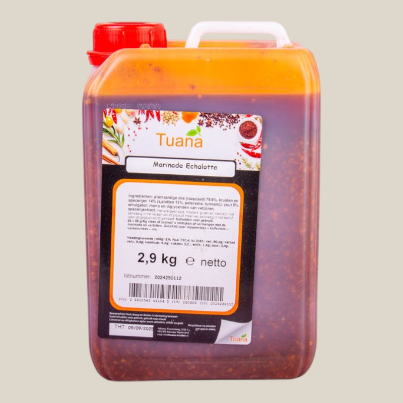 TuanaShop BV Echalote Marinade in een grote doorzichtige jerrycan van 2,9 kg met kruidige olie en sjalotten