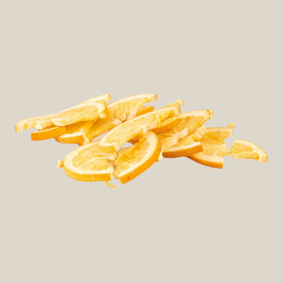 TuanaShop BV gevriesdroogde sinaasappel schijfjes met een krokante textuur en frisse citrus smaak