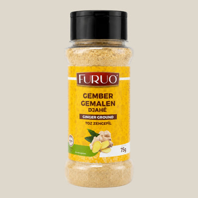 Furuo gemalen gember in een transparante kruidenpot van TuanaShop BV voor Aziatische gerechten en marinades.