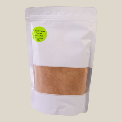 TuanaShop BV biologisch Camu Camu poeder in een hersluitbare witte stazak van 400 gram