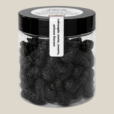TuanaShop BV gedroogde gezoete cranberry's in een doorzichtige pot met zwarte deksel voor een gezonde snack