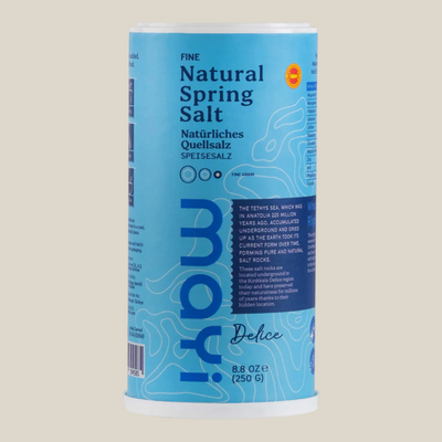 TuanaShop BV Mayi natuurlijk fijn bronzout in een blauwe strooibus van 250 gram met essentiële mineralen.