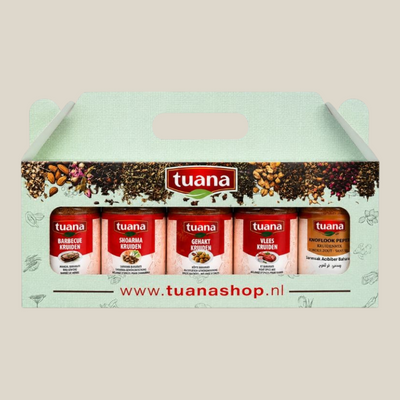 TuanaShop BV kruidenpakket met 5 zoutloze kruidenmixen voor vlees en BBQ in een luxe cadeauverpakking.