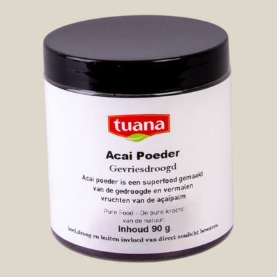 TuanaShop BV gevriesdroogd acai poeder in een witte pot met zwart deksel, 90g superfood uit het Amazonegebied.