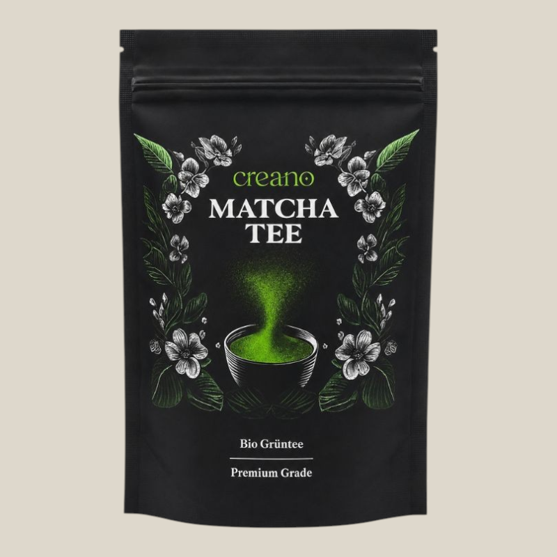 TuanaShop BV Creano biologische premium matcha thee in een zwarte verpakking met bloemmotief