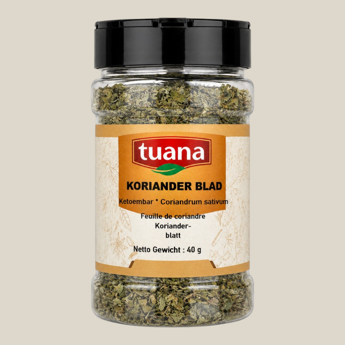 TuanaShop BV gedroogd koriander blad in een doorzichtige kruidenpot met zwart deksel en beige etiket